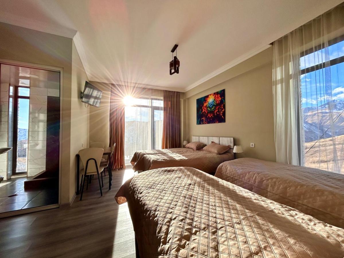 Dandelion Hotel Gudauri Ganisi Екстериор снимка