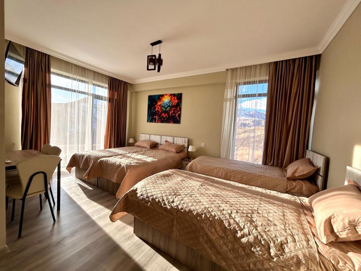 Dandelion Hotel Gudauri Ganisi Екстериор снимка