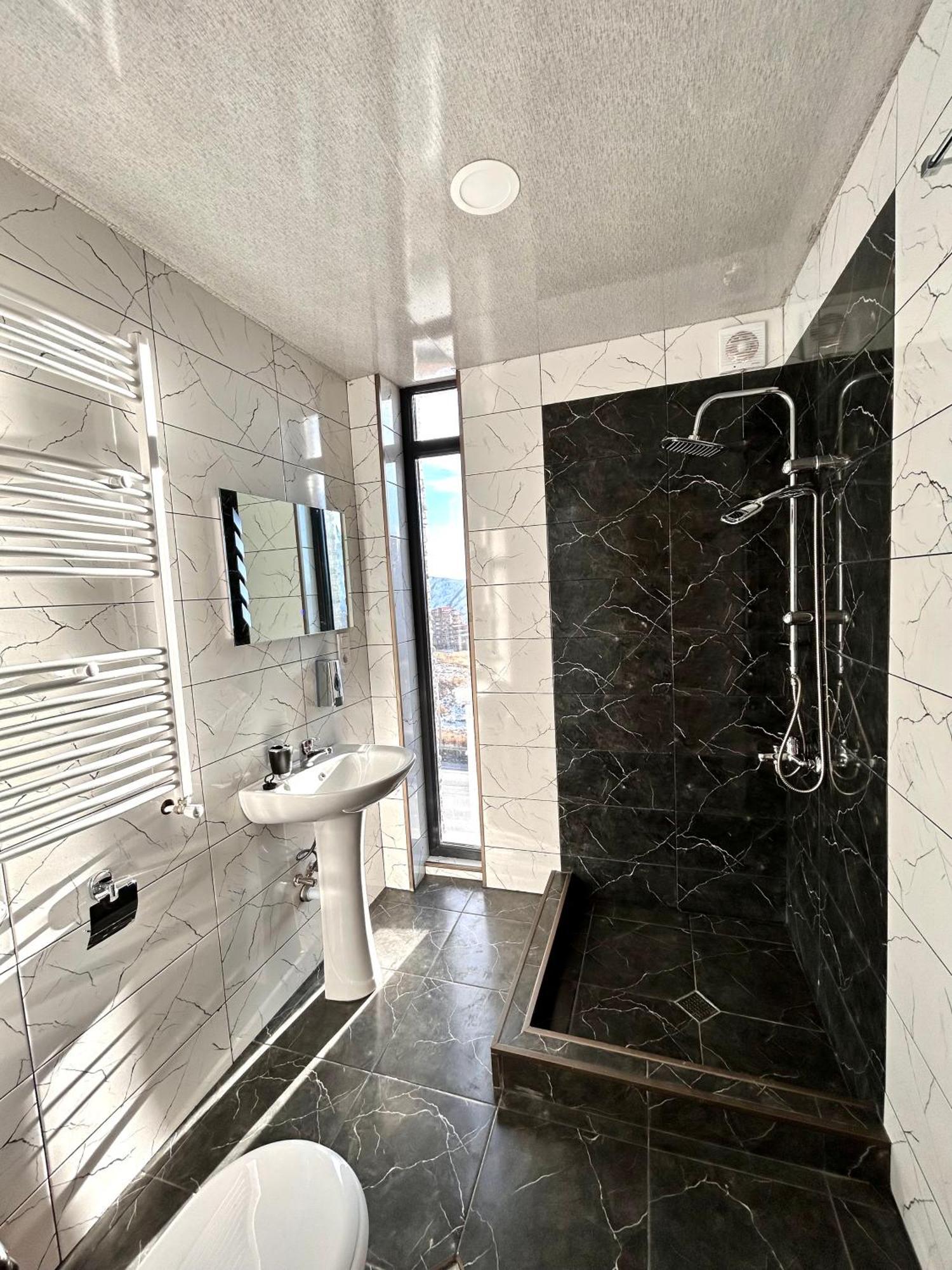 Dandelion Hotel Gudauri Ganisi Екстериор снимка
