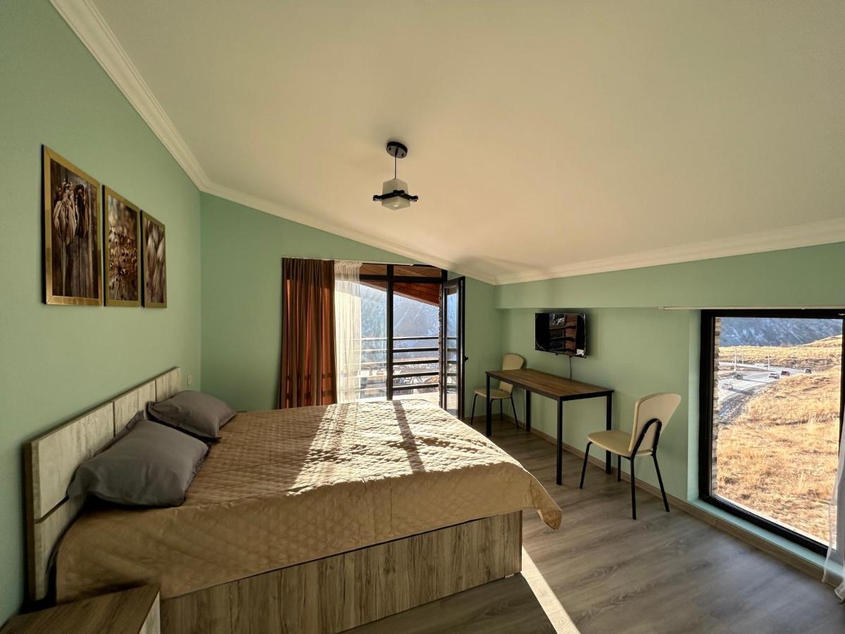 Dandelion Hotel Gudauri Ganisi Екстериор снимка